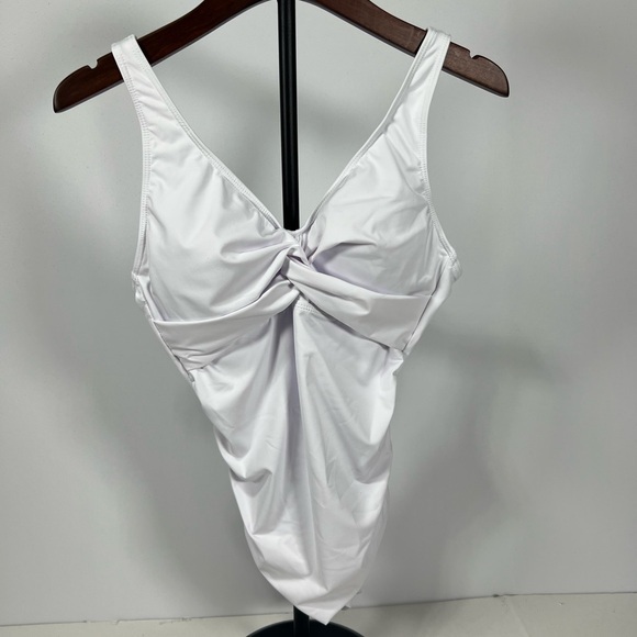 Elegant White One-Piece Swimsuit - Picture 1 of 9